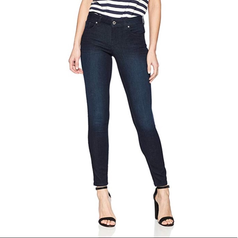 Guess Power Skinny Dark Wash Size 24 (NWT)